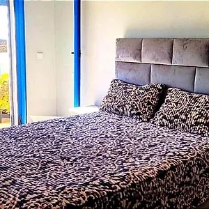  Habitación en casa particular Lovers & Surfers Private - 5 Min To